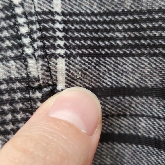 Alice + Olivia NWT Leslie Cropped Plaid Sweatshirt Pullover in Charcoal Size M - Picture 12 of 12